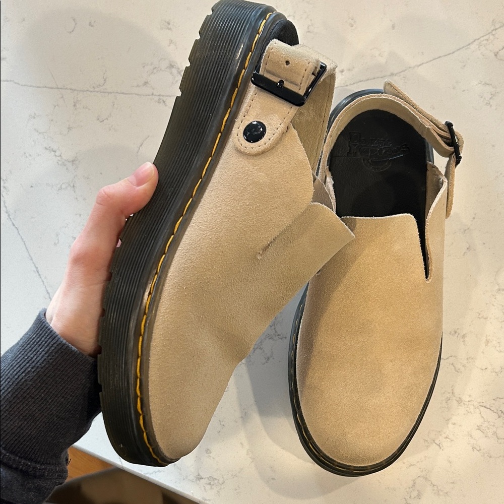 DR. MARTENS Carlson’s Suede Mule